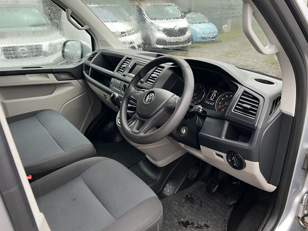 Used Volkswagen Transporter 2015 for sale - 76830422: Photo 30