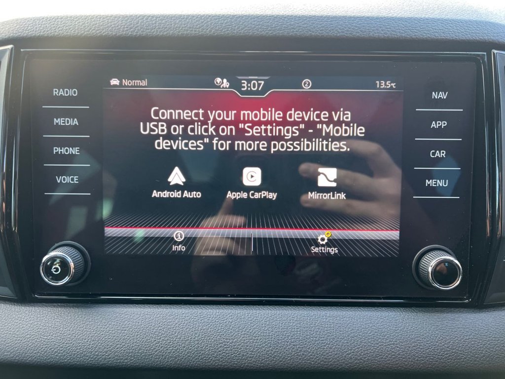 Used Skoda Karoq 2021 for sale - 76291472: Photo 21