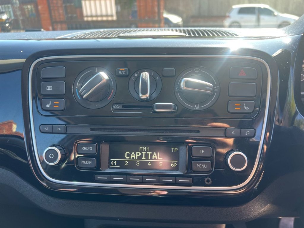 Used Volkswagen up! 2014 for sale - 76376327: Photo 17