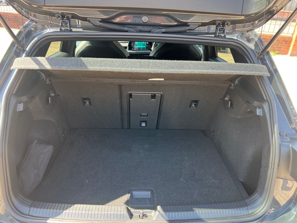 Used Volkswagen Golf 2020 for sale - 76296817: Photo 38