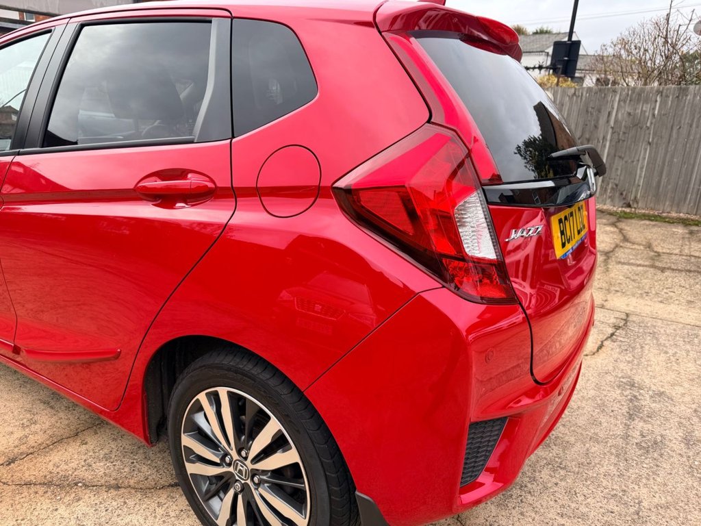 Used Honda Jazz 2017 for sale - 76496722: Photo 8