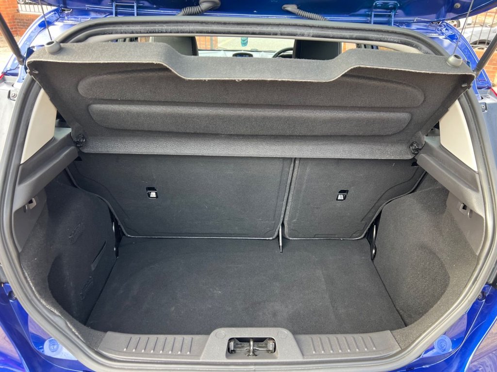 Used Ford Fiesta 2017 for sale - 76296819: Photo 32