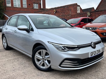 Volkswagen - Golf
