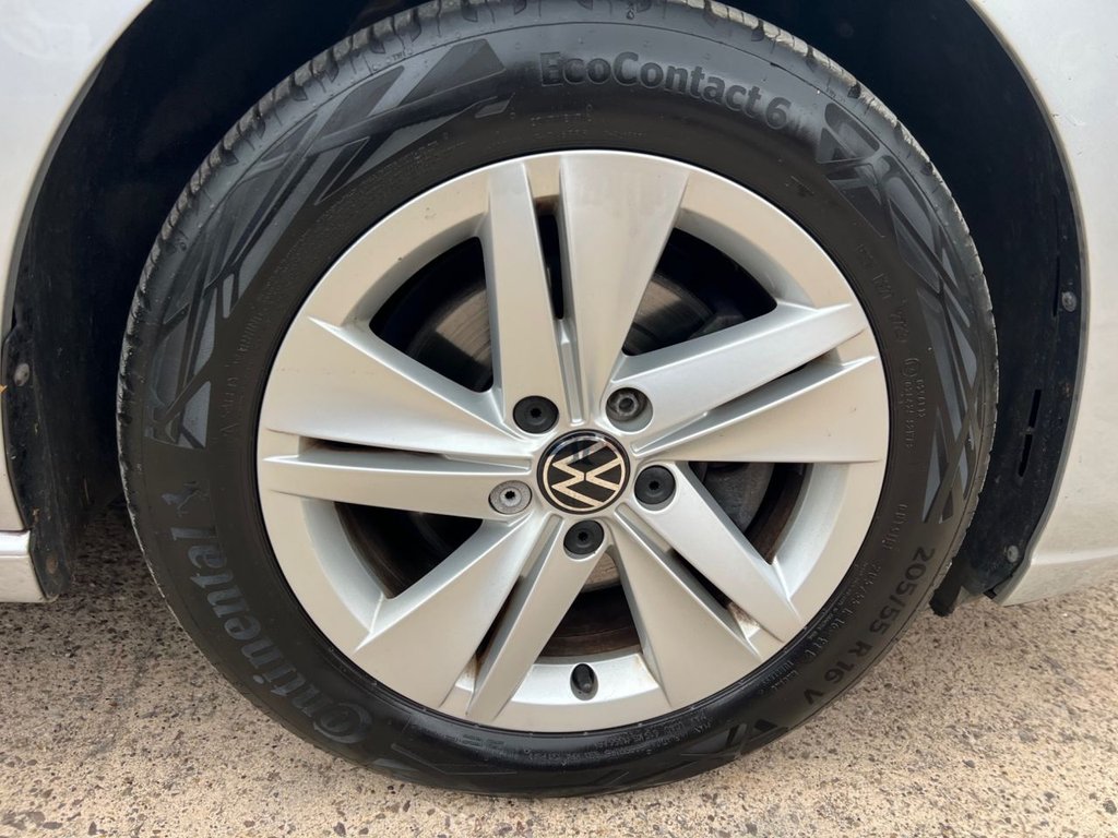Used Volkswagen Golf 2021 for sale - 76291116: Photo 32