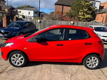 Used Mazda Mazda2 2014 for sale - 76396234: Photo