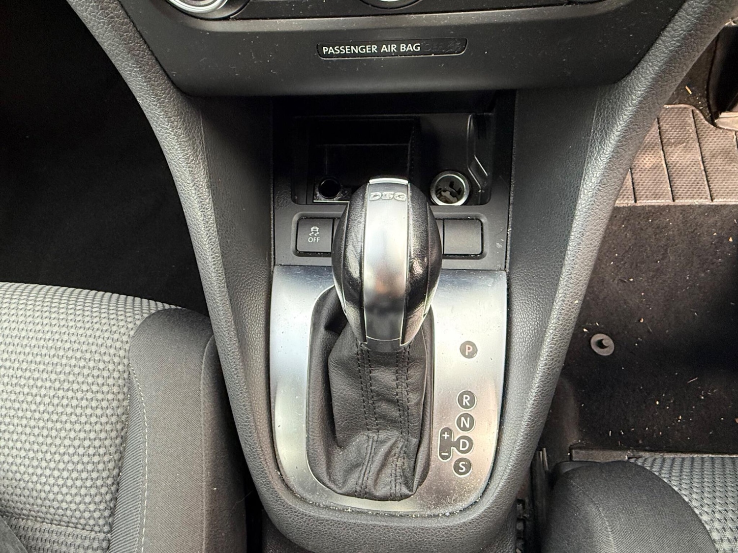 Used Volkswagen Golf 2011 for sale - 76990204: Photo 10