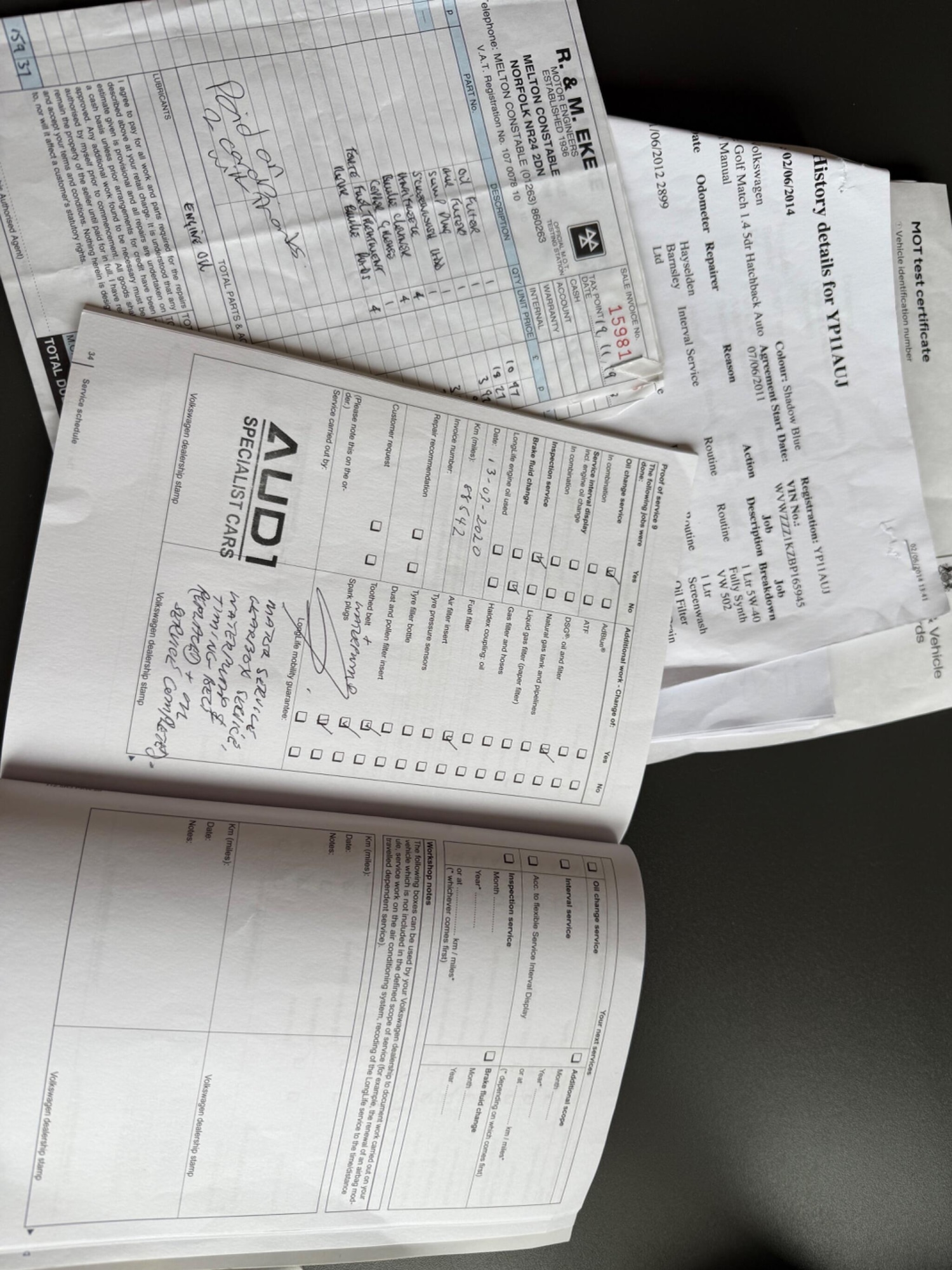 Used Volkswagen Golf 2011 for sale - 76990204: Photo 2