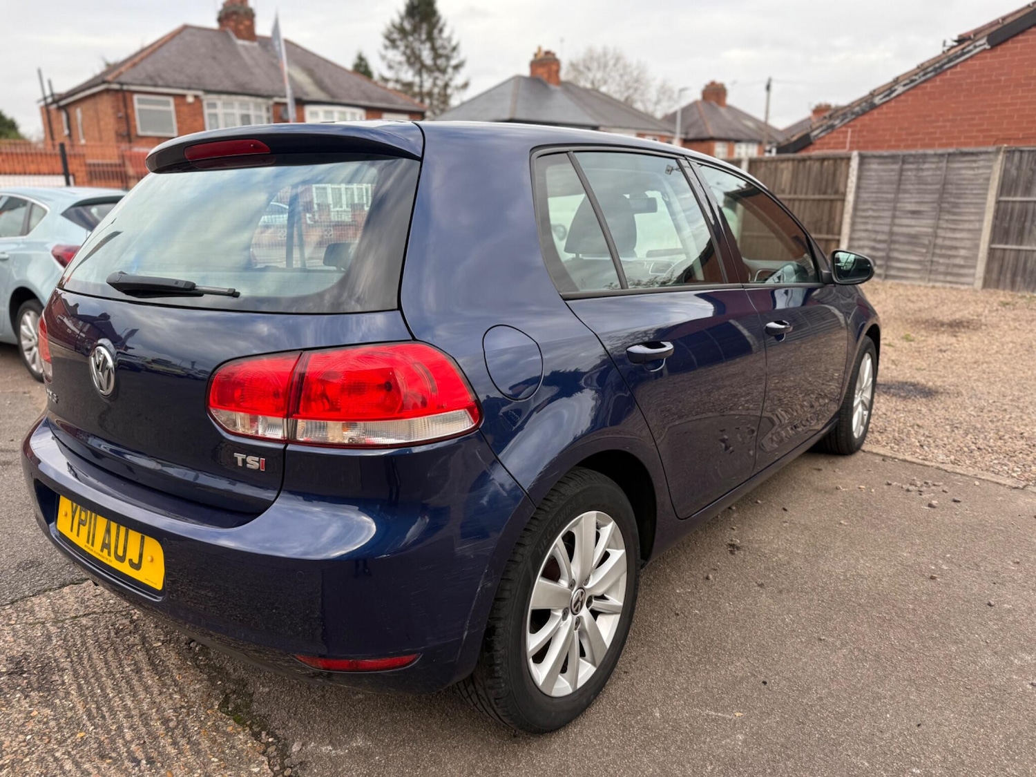 Used Volkswagen Golf 2011 for sale - 76990204: Photo 9