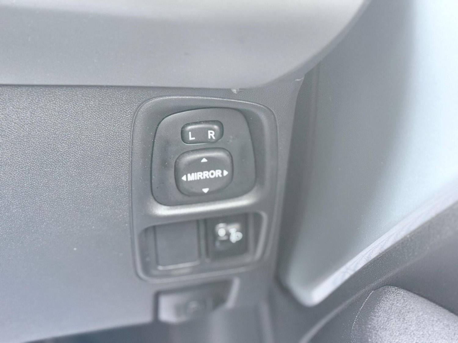 Used Toyota AYGO 2017 for sale - 77084450: Photo 24