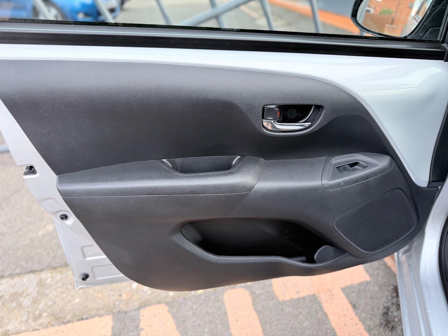 Used Toyota AYGO 2017 for sale - 77084450: Photo 29