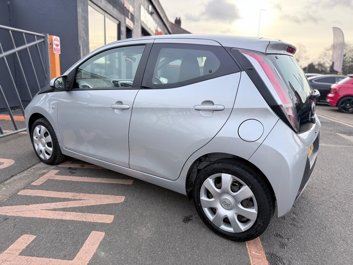 Used Toyota AYGO 2017 for sale - 77084450: Photo 7