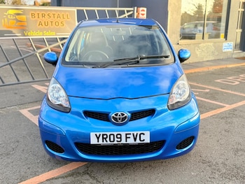 Used Toyota AYGO 2009 for sale - 76996912: Photo