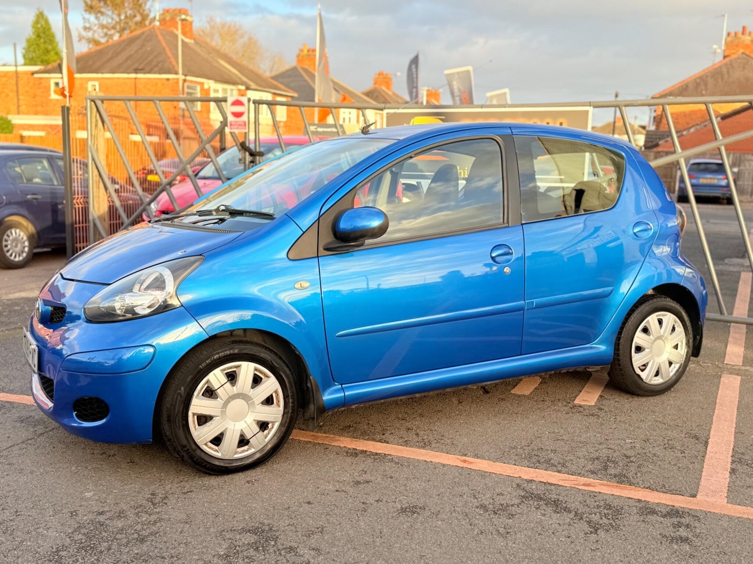 Used Toyota AYGO for sale - 76996912: Photo 8