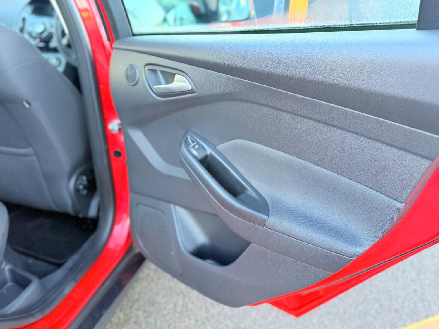 Used Ford Focus 2013 for sale - 77016466: Photo 19