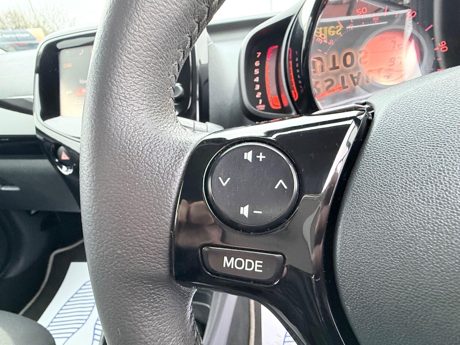 Used Toyota AYGO 2014 for sale - 77478983: Photo 19