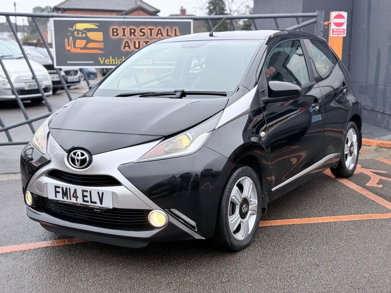 Used Toyota AYGO 2014 for sale - 77478983: Photo 2