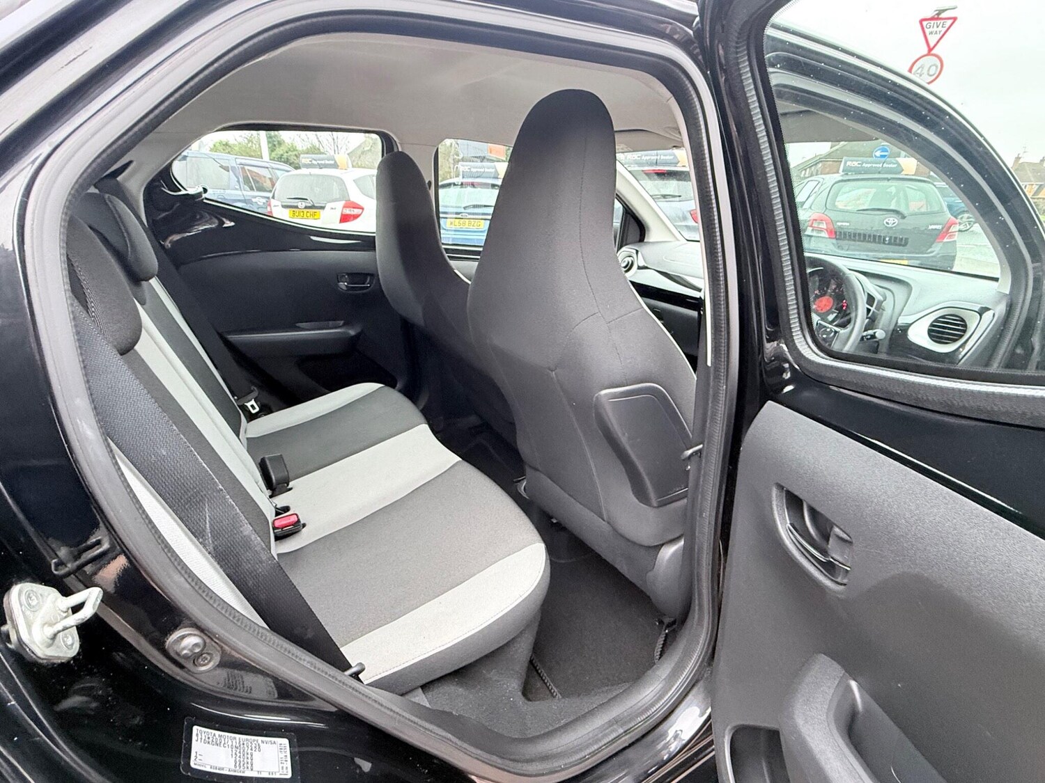 Used Toyota AYGO 2014 for sale - 77478983: Photo 24