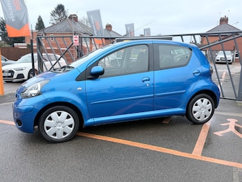 Used Toyota AYGO 2010 for sale - 77166694: Photo