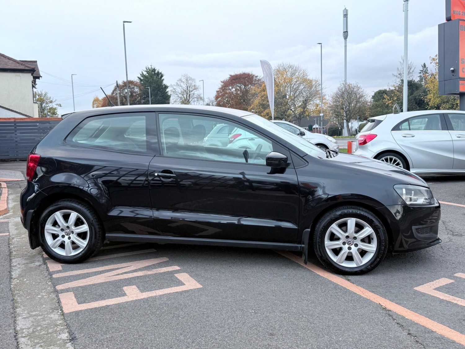 Used Volkswagen Polo 2010 for sale - 76989435: Photo 7