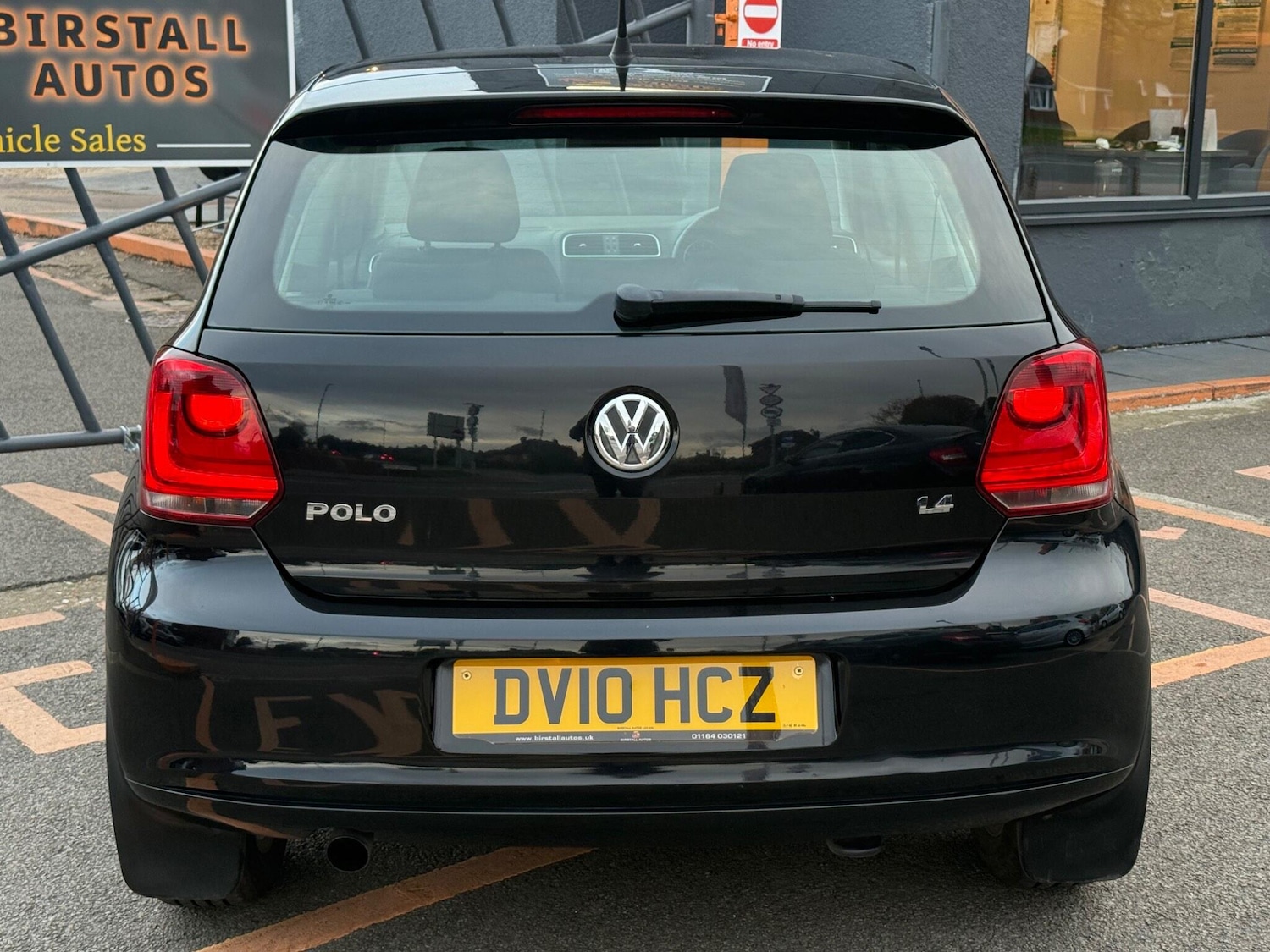 Used Volkswagen Polo 2010 for sale - 76989435: Photo 9