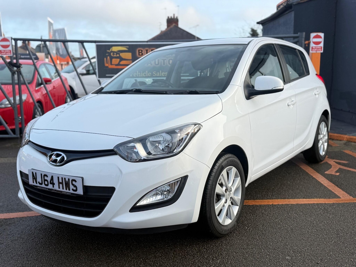 Used Hyundai i20 2014 for sale - 76989673: Photo 2