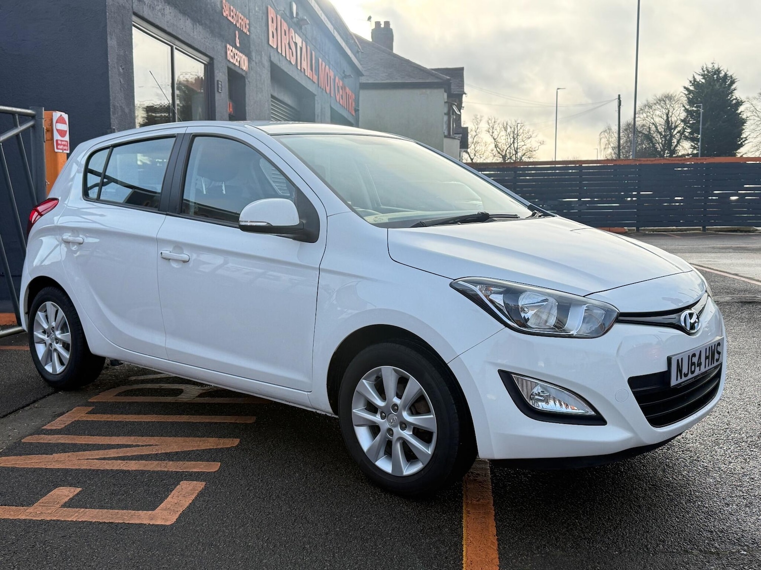 Used Hyundai i20 2014 for sale - 76989673: Photo 4