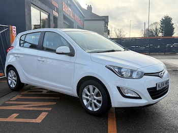 Used Hyundai i20 2014 for sale - 76989673: Photo
