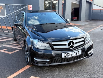 Used Mercedes-Benz C Class 2015 for sale - 76991798: Photo