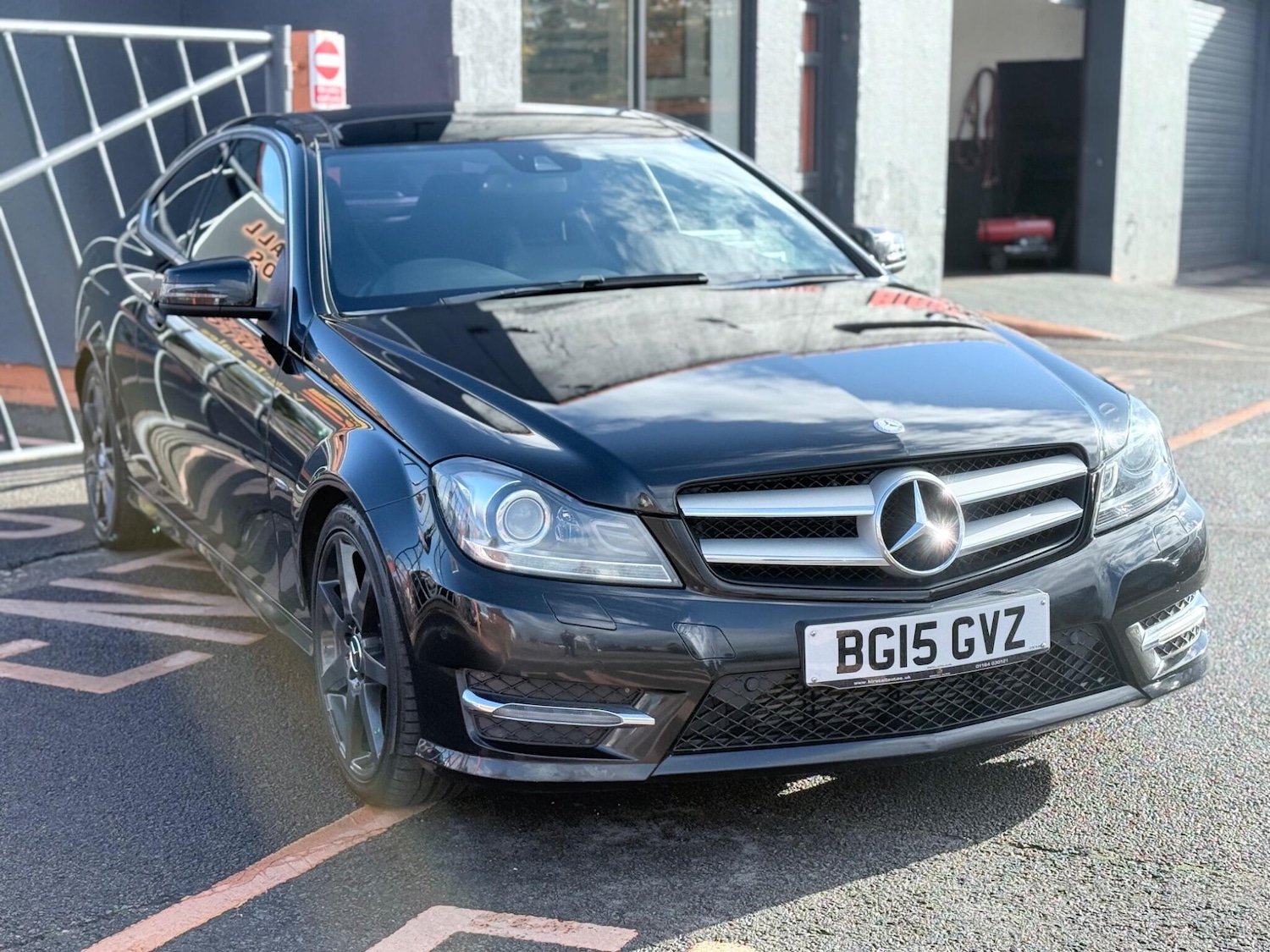 Used Mercedes-Benz C Class 2015 for sale - 76991798: Photo 8