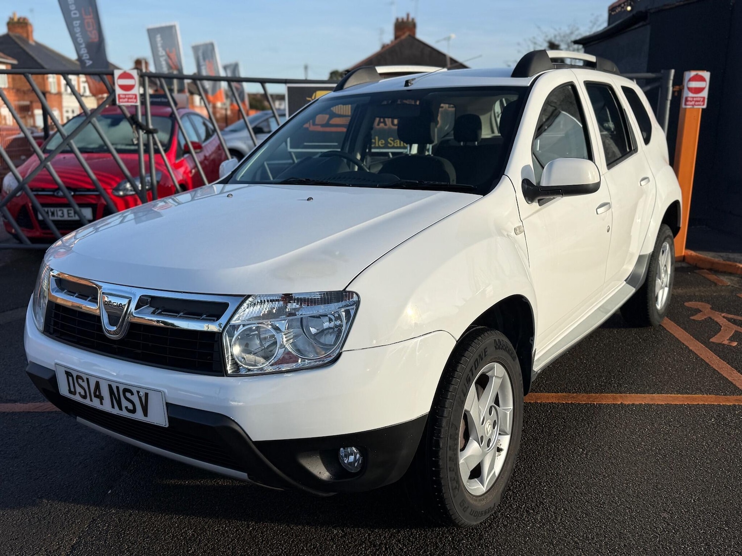 Used Dacia Duster 2014 for sale - 76993246: Photo 2
