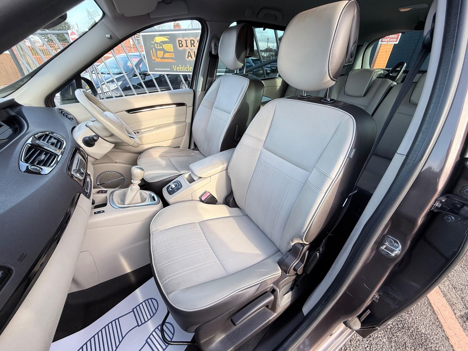 Used Renault Grand Scenic 2013 for sale - 77315433: Photo 13