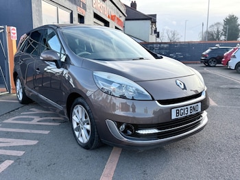 2013 (13) - 1.6 dCi Dynamique TomTom 5dr [Luxe pack]