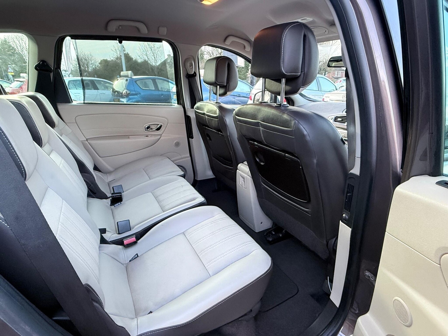 Used Renault Grand Scenic 2013 for sale - 77315433: Photo 21