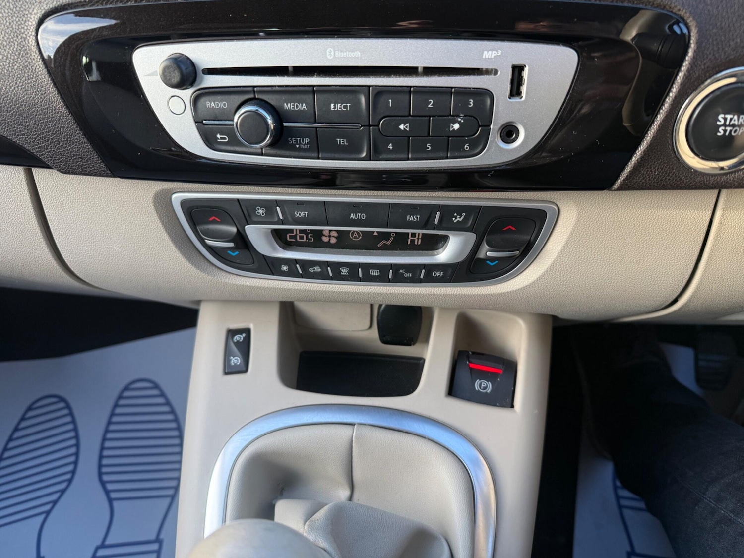 Used Renault Grand Scenic 2013 for sale - 77315433: Photo 26