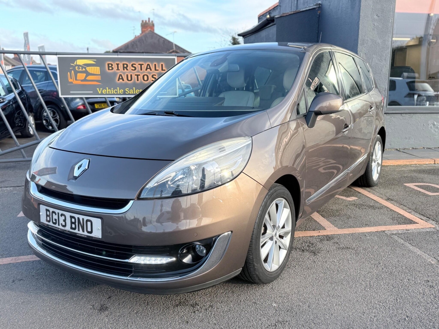 Used Renault Grand Scenic 2013 for sale - 77315433: Photo 5