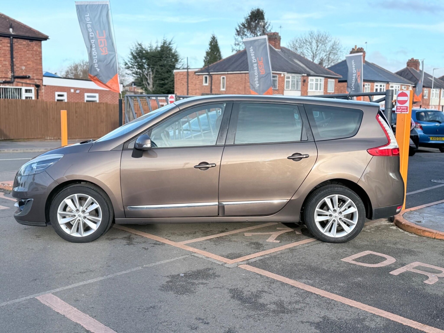 Used Renault Grand Scenic 2013 for sale - 77315433: Photo 7