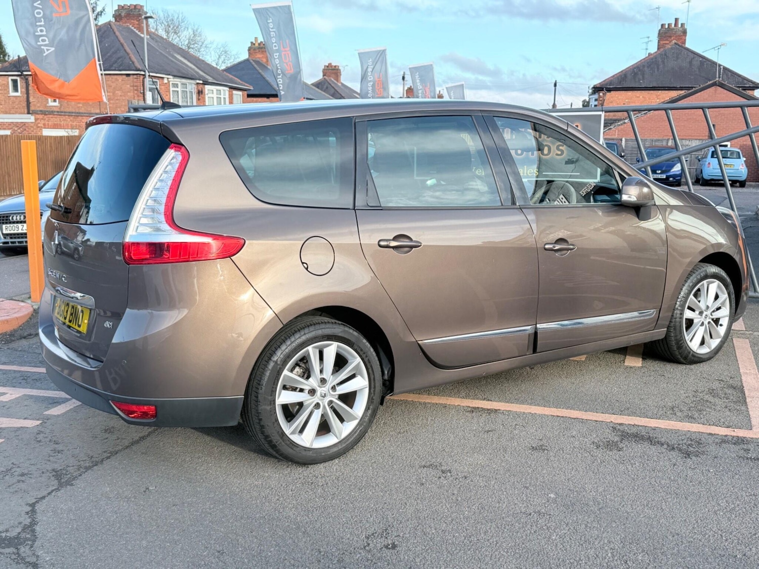 Used Renault Grand Scenic 2013 for sale - 77315433: Photo 9