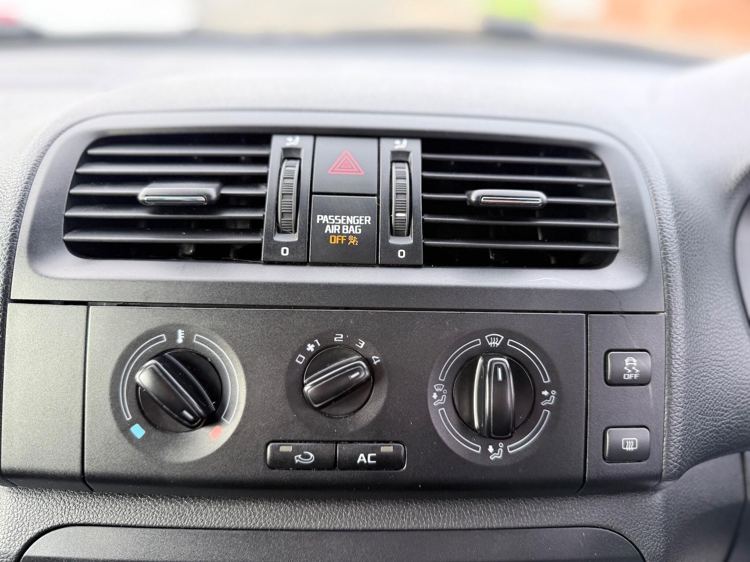 Used Skoda Fabia 2012 for sale - 77084363: Photo 28