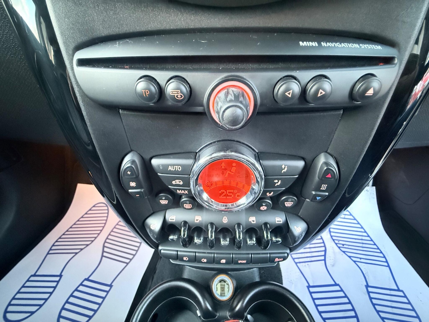 Used MINI Countryman 2011 for sale - 77143030: Photo 35