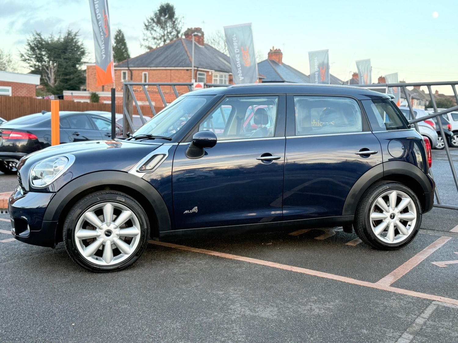 Used MINI Countryman 2011 for sale - 77143030: Photo 9