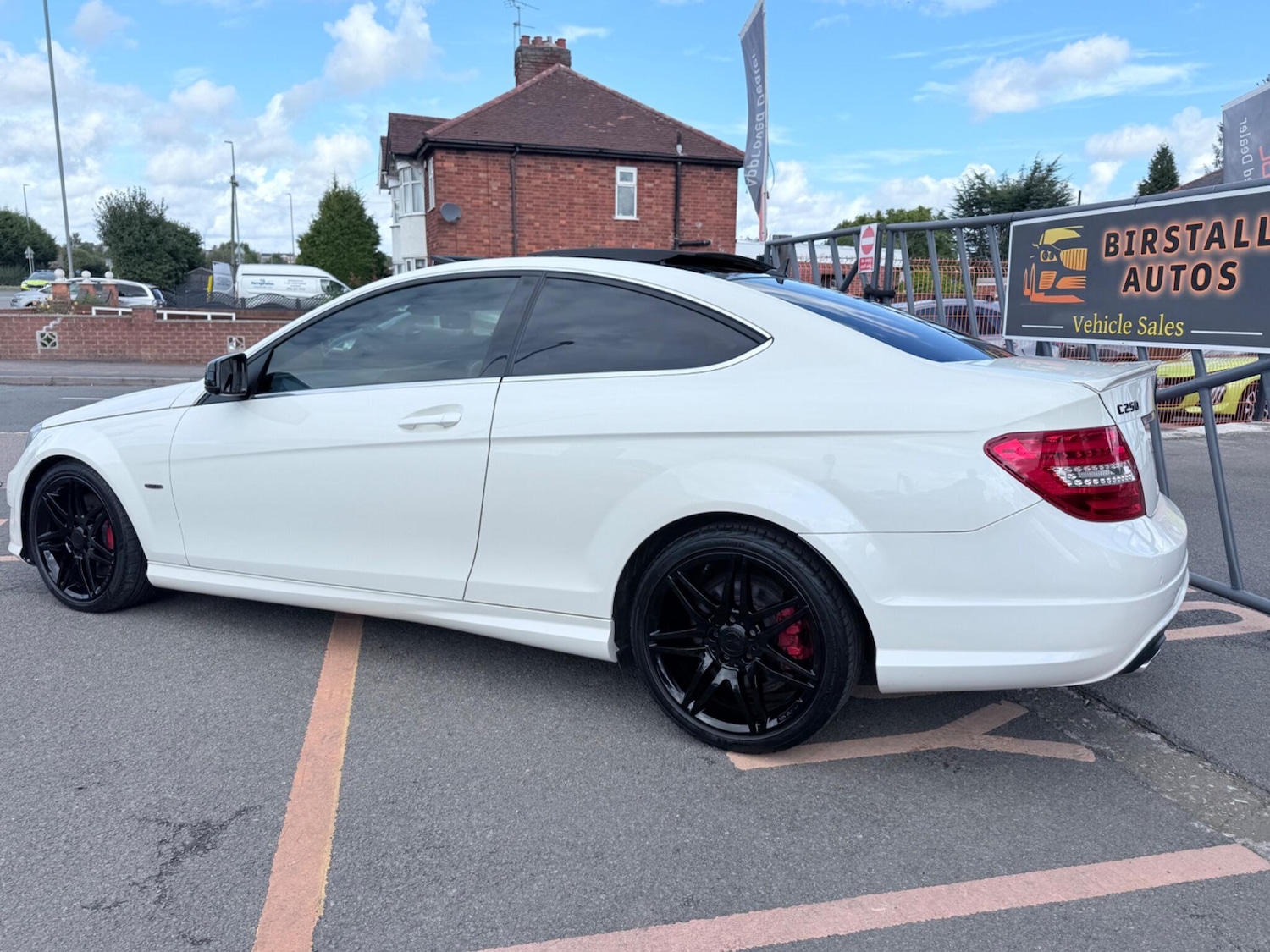 Used Mercedes-Benz C Class 2013 for sale - 77267039: Photo 2