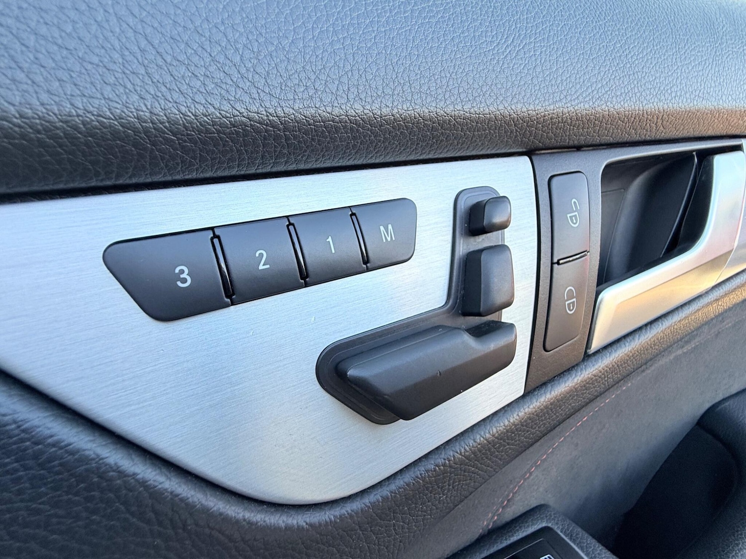 Used Mercedes-Benz C Class 2013 for sale - 77267039: Photo 30