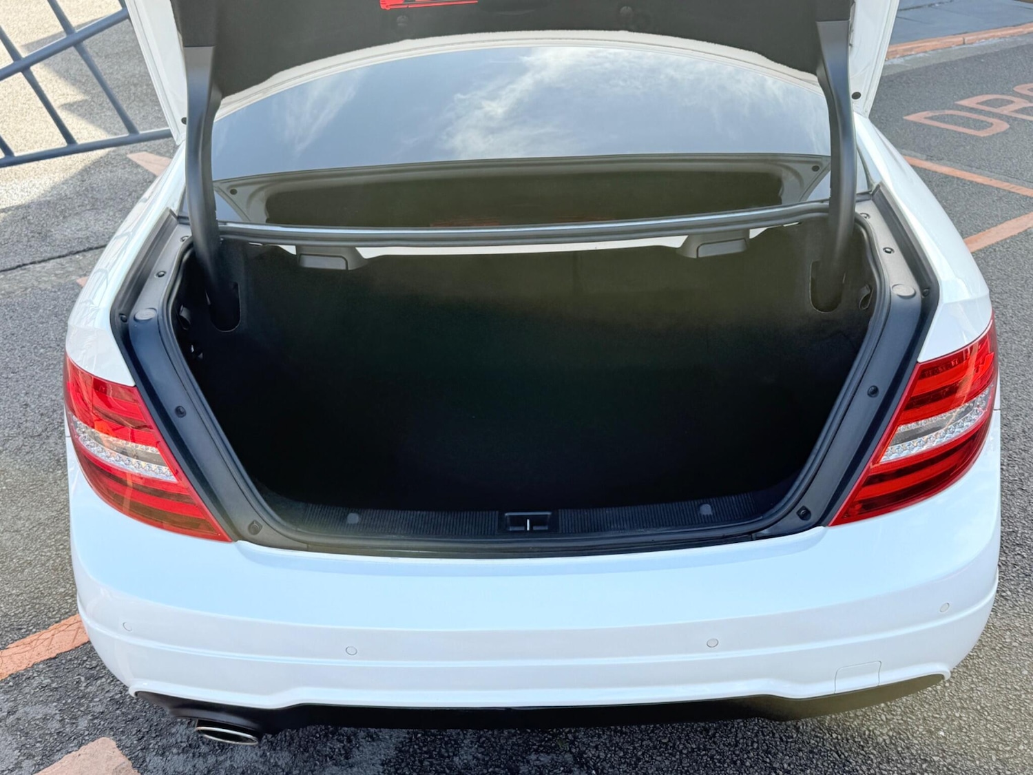 Used Mercedes-Benz C Class 2013 for sale - 77267039: Photo 41