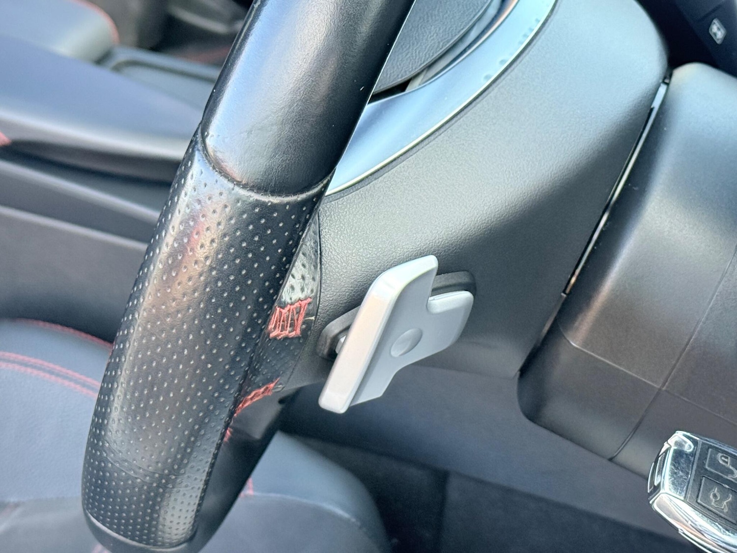 Used Mercedes-Benz C Class 2013 for sale - 77267039: Photo 51