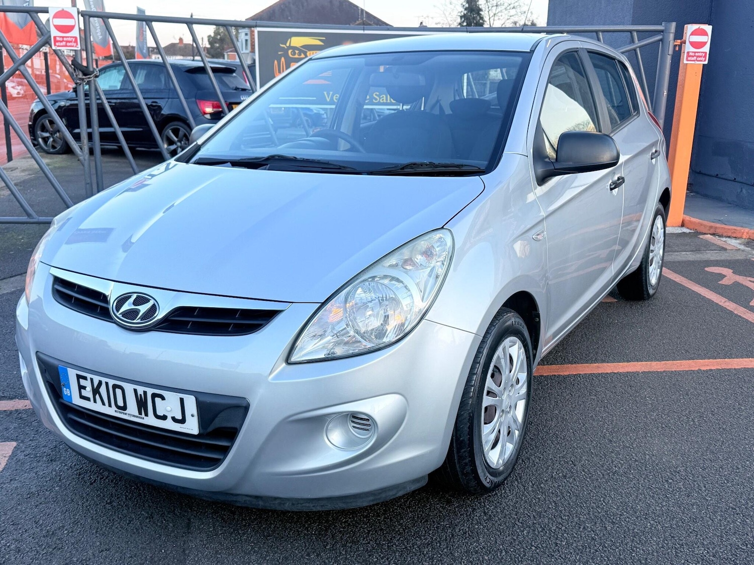 Used Hyundai i20 2010 for sale - 77191747: Photo 2