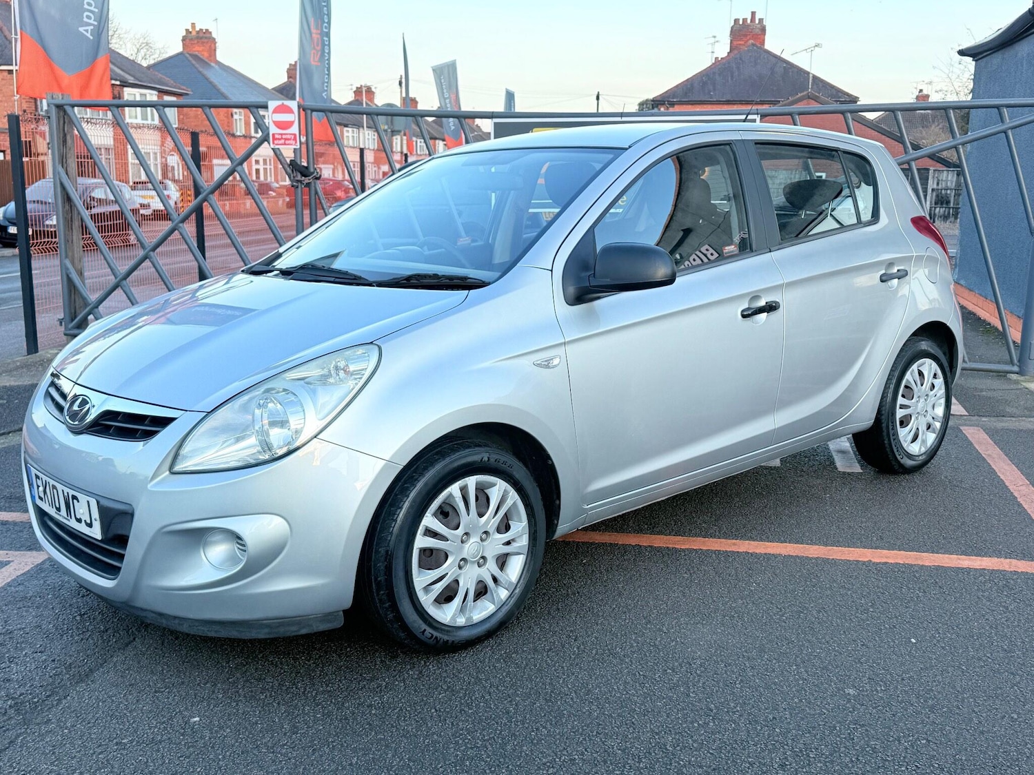 Used Hyundai i20 2010 for sale - 77191747: Photo 3