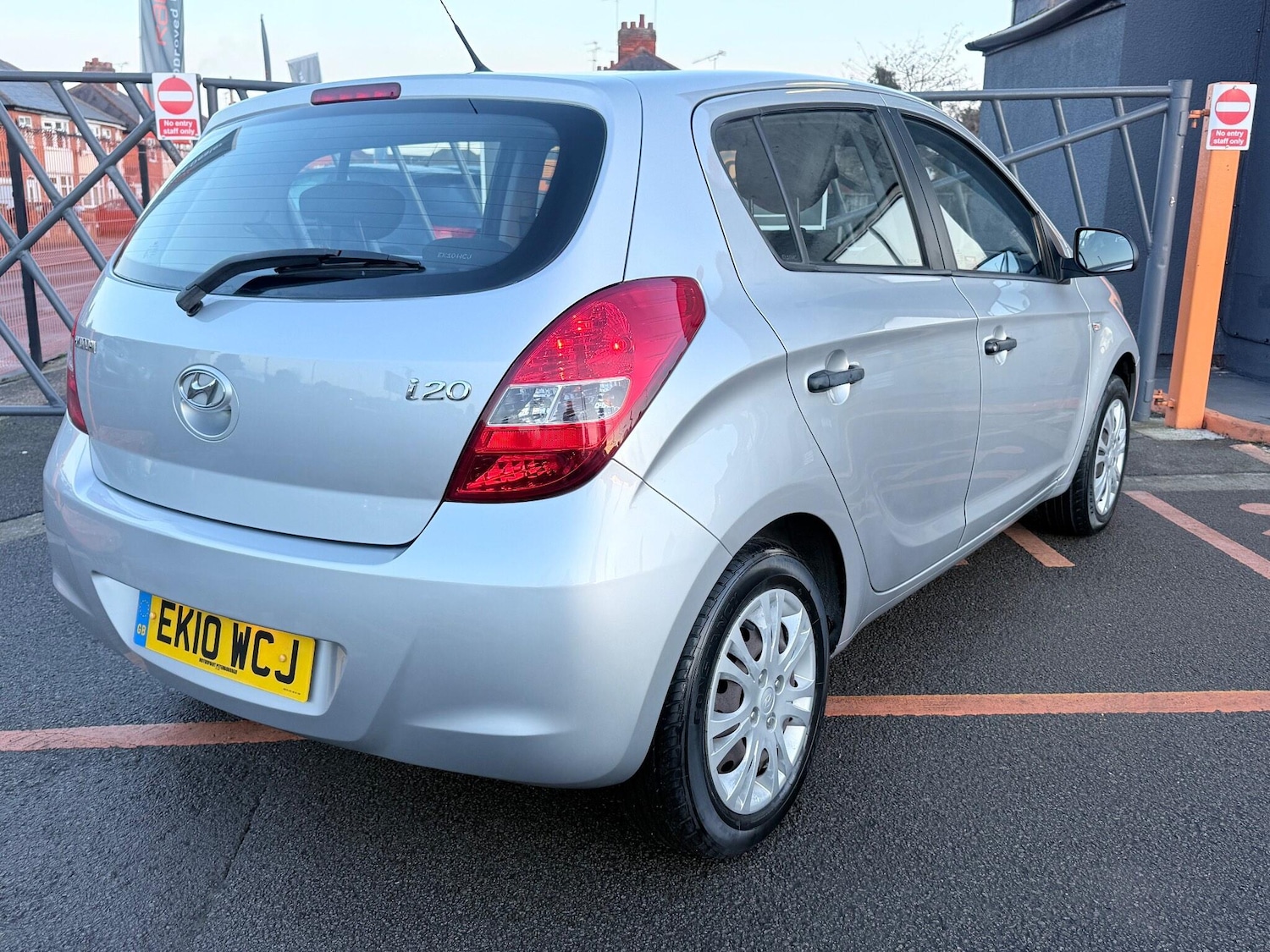 Used Hyundai i20 2010 for sale - 77191747: Photo 8