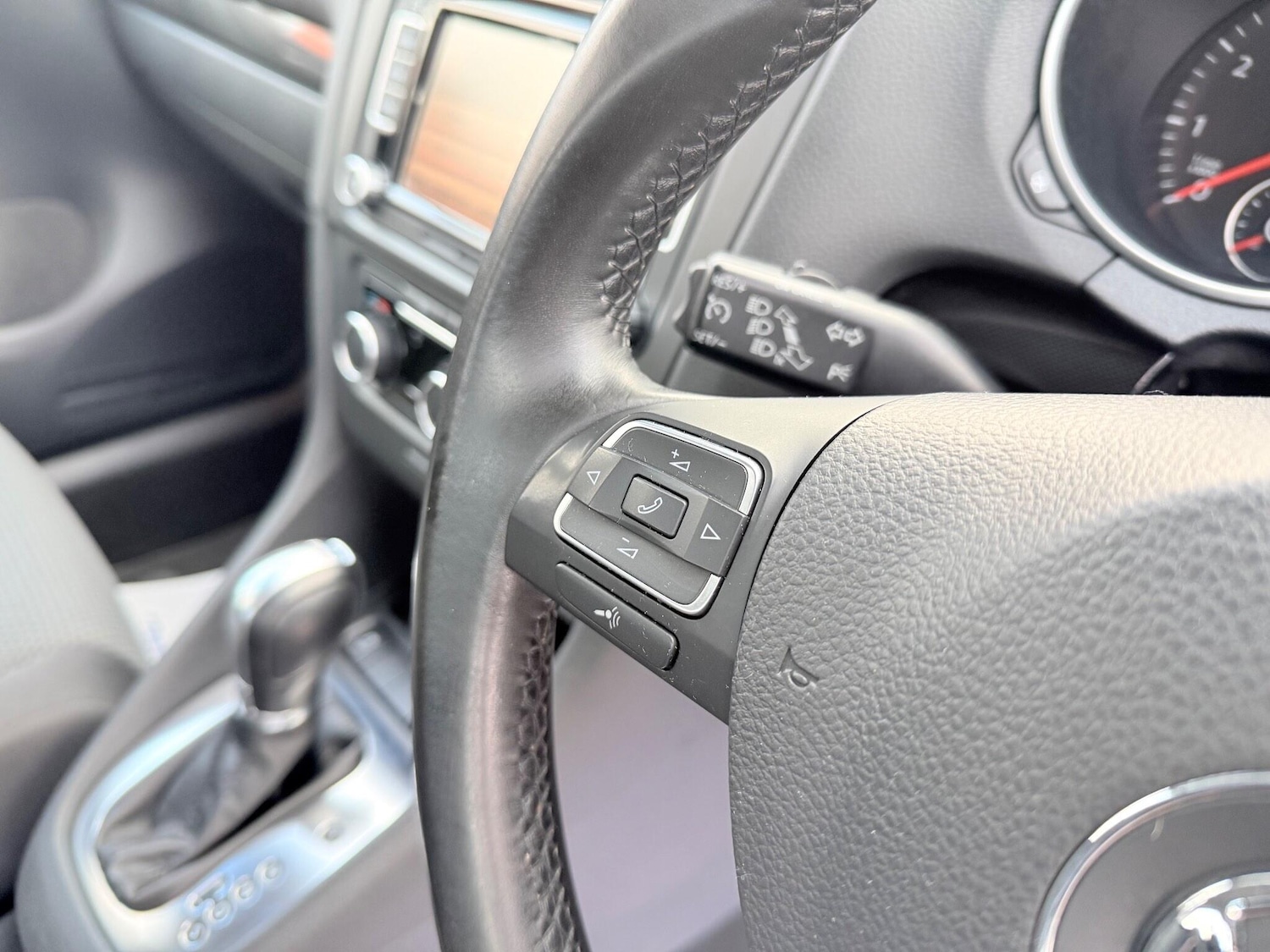 Used Volkswagen Golf 2011 for sale - 77057313: Photo 16