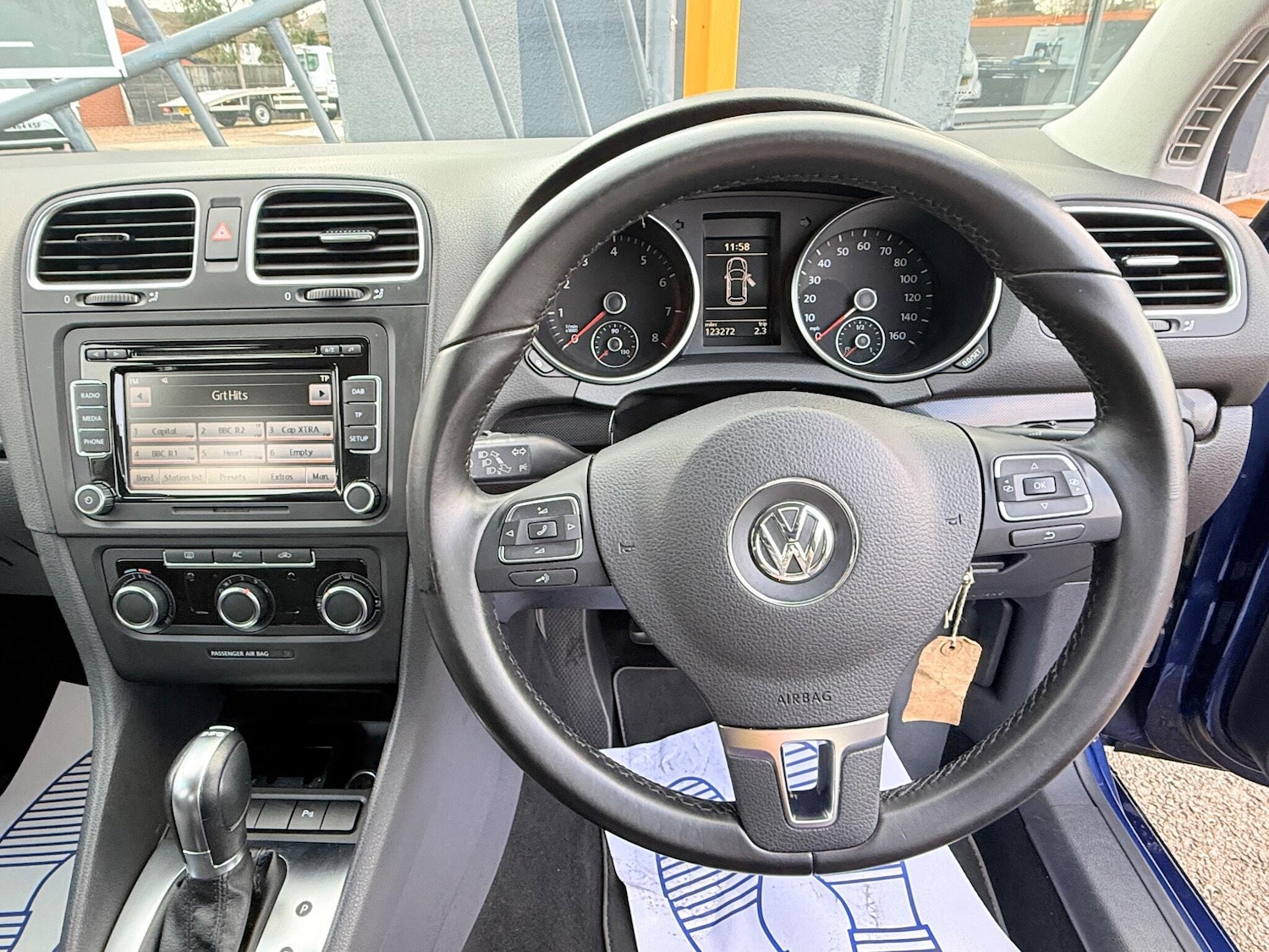 Used Volkswagen Golf 2011 for sale - 77057313: Photo 20