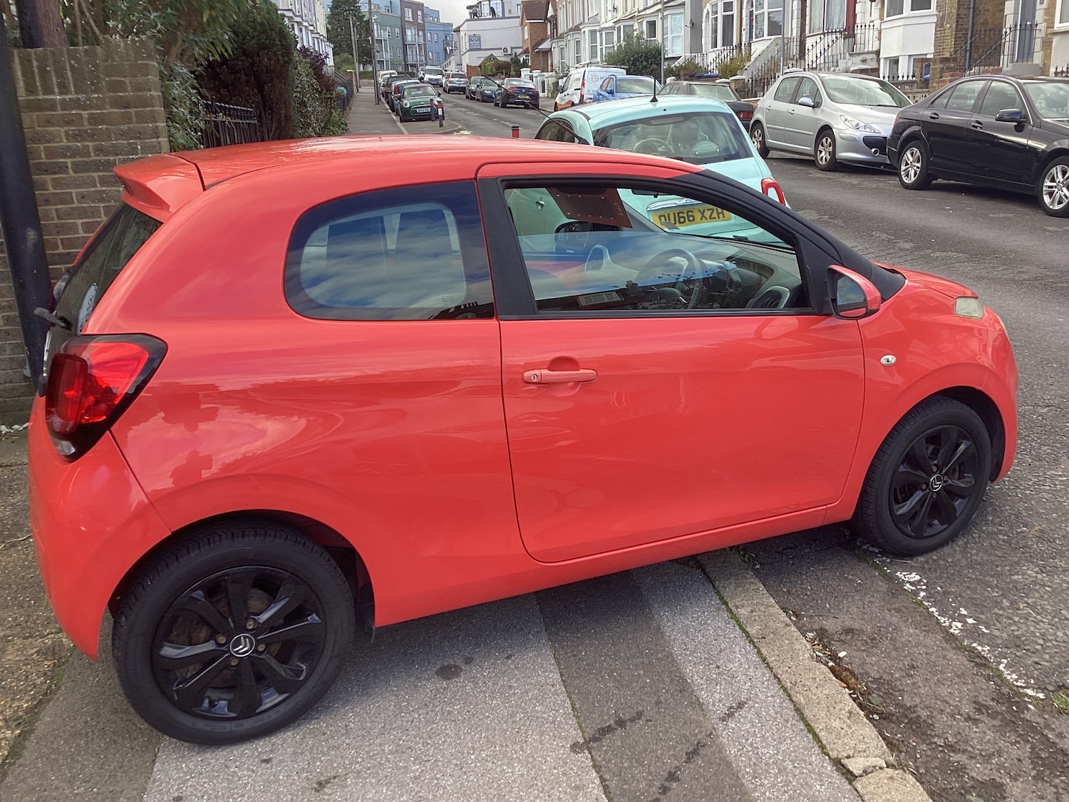 Used Citroen C1 2014 for sale - 76384944: Photo 2